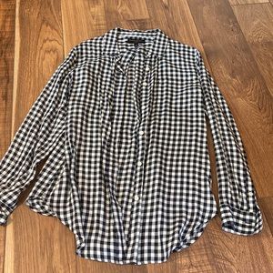 Banana Republic Boyfriend Fit Button Down Top